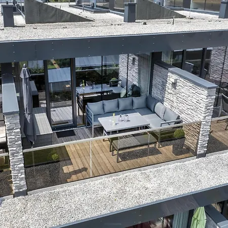 In Neukirchen Near Lift Нойкирхен-ам-Гросфенедигер