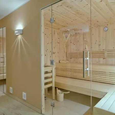 Stylish Retreat Near Wildkogel Gondola 別荘 *