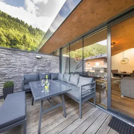 Stylish Retreat Near Wildkogel Gondola