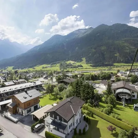 別荘 Stylish Retreat Near Wildkogel Gondola Neukirchen am Großvenediger